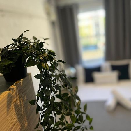 Nifty 2 Bedroom Flat In Goswell Rd Лондон Екстериор снимка
